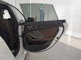 BMWプレミアムセレクション前橋では、高年式低走行モデルからMモデル、年式が経ちなかなかディーラーでは見かけないモデルまで幅広いラインナップで認定中古車を取り扱っております。品質に自信があります。