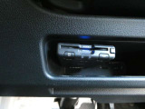 ここにETCが付いております。高速道路の料金所もスイスイ♪ ETCカードの申し込みは日産カードがおすすめ☆「安心」「おトク」「便利」で皆さまのカーライフをサポートする特典満載のカードです。