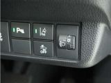 ◆レベリング機能◆ヘッドライトの照射の高さを調節できるレベリング機能付き。重い荷物を積んだ時に使える機能です。