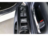 スイッチ類もきれいに。車内もボディも隅々までクリーニング。