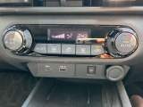 エアコン操作部です!オートエアコンで車内の温度を快適に保ってくれます♪