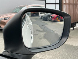 隣のレーンに車があると表示します。