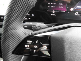 ドイツ車には特徴があり、メーターのメモリに一部色がついています。これはドイツでは推奨速度という考えがあるためです。安全で快適に走る際に適している速度を指しています