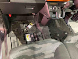 納車前にはプロのメカニックが点検、整備を行いますので安心してお乗り頂けます!!