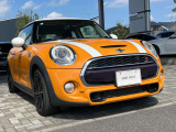 このお車はMINI NET浦和美園に展示中です!総在庫900台を当店でご案内可能です!ご来場、お問い合わせをスタッフ一同お待ちしております。