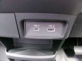 USB電源付きです(タイプA,タイプC)それぞれ対応しています。