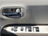運転席窓操作部