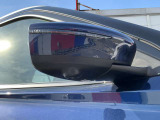 対向車からの視認性の良いスタイリッシュなウインカードアミラー