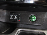 両側電動スライドドア。荷物で手が塞がる時など簡単にドアの開閉が出来ます。電動機能はOFFにもできます。葉っぱマークのECONスイッチをONにすればエンジンやエアコンを協調制御。燃費の向上に貢献します。
