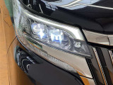 ○暗い夜道も明るく照らします○LEDヘッドライト装着車! 夜間のドライブも安心ですね♪消費電力が少なくて明るいなんて、◎です☆