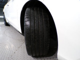 【純正アルミ】純正アルミ装備車です。走りもキビキビ見た目も格好良いです。見た目を重視する方には欲しい装備です!
