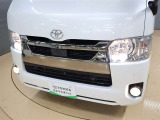 LEDヘッドライトです。デザイン性がよくとても明るいので、夜間の走行や悪天候でも安心です。しかも長寿命!