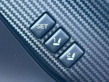 【メモリー機能付きパワーシート】ドライバーごとに設定したシート位置を記憶して、ボタン一つで切り替えできる便利な機能!運転する方が複数名いらっしゃるご家庭におすすめです♪