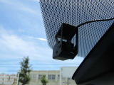 今やドライブの必須アイテムとなっているドライブレコーダー。万が一の事故の時に、レコーダーの映像が残っていると助けになります。