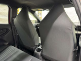 運転席後ろ側です。