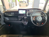 ■ 運転席まわりの装備 &rArr;