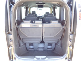 ◆定員乗車時のカーゴルームです。普段のお買い物の荷物やたくさんの収納が可能です。
