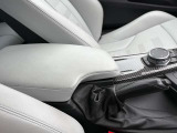 ご購入頂いたお車を、汚れや酸性雨被害、糞害被害、鉄粉飛来などから守る、ボディコーティングを当店では推奨しております。