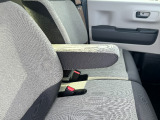 運転席アームレスト付きで、ゆったりドライブができます。
