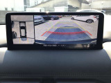 360&deg;ビューモニターが付いていますので安全確認できますよ♪
