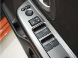 ◆パワーウィンドウスイッチ◆運転席から全席の窓の開閉操作を行うことが出来いつでも換気ができます!