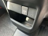 12V電源ソケットを設置しております。周辺機器の充電にご利用頂けます!