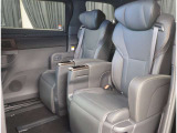 ゆとりある広々とした車内空間は、ドライブを始め買い物やレジャーなど、幅広く活躍します。一人でもみんなとでもお出かけを楽しみましょう!