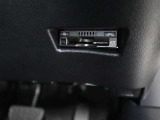 ETC車載器が搭載されているので、高速道路の乗り降りもノンストップで通過できます♪