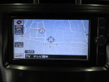 ナビは純正品。ワンセグテレビ・CD・Bluetooth・SDオーディオ・スマホ・外部入力・ハンズフリー電話対応です。