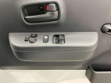 【運転席ドアスイッチ回り】パワーウィンドー[ロック機構]装備しております。