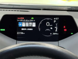 先進の安全装置が装着されています。詳しい機能についてはスタッフまでお問合せください。