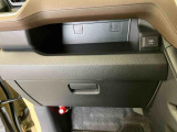 安心してお車をご購入頂き、ご使用頂くために、我々全スタッフは心のこもったサービスをご提供を心掛け、お客様に満足していただける店舗を目指しています。
