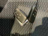 ご覧いただきありがとうございます!安心保証付きの展示車を多数揃えておりますのでお気軽にお尋ねください。