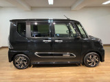 ご納車までに、弊社サービススタッフによる車検整備を行い、バッテリー、エンジンオイル、オイルエレメント、ワイパーゴムを交換し、ブレーキを分解、摩耗等を確認、必要であれば交換、安心してお乗りいただけます!