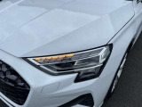 ●LEDヘッドライト『従来のハロゲンやHID(高輝度放電)ライトに比べて高効率で少ない電力で明るい光を発し、長寿命且つ、即時点灯で応答性が良いです。