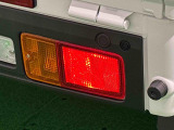 視認性に優れたリヤコンビネーションランプ(LEDテール&ストップランプ)で省電力・長寿命化を実現。