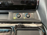 運転席・助手席シートヒーター/ベンチレーション