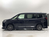 当社の車両本体価格には、納車前の車検整備費用も含まれています。別途で支払う場合、点検費用も安くありません。やっぱりU-Carは総額でも比べる必要がありますね。