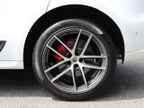 F:265/40ZR20、R:295/40ZR20