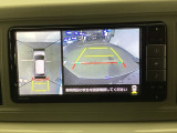 バックモニター付きで、車庫入れやバック時の後方確認をサポート。