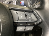 MRCC(マツダレーダークルーズコントロール)は先行車との車間を維持しながら追従走行を行い、長距離でのドライバー負担を軽減させてくれます。