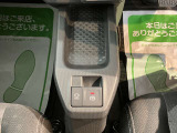より多くの一般の方へ車を届けれればと思っておりますので同業者様への販売は極力控えさせて頂いております。ご了承下さい。