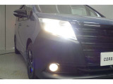 話題のLEDヘッドランプが採用されております! 省電力で長寿命、しかもとても明るく熱くなりにくい性質を持ったライトになります。虫も寄ってきにくい性質も持っております。