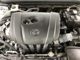 SKYACTIV-G 2.0にマイルドハイブリッドシステムを組み合わせ、乗れば乗るほど毎日の運転が楽しみになるe-SKYACTIV Gを搭載しています。