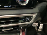 アドバンストパークのオプション付きです!スイッチ操作で自動駐車が可能です。