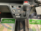 全国約700ヶ所のダイハツのお店で保証修理が受けられる&ldquo;全国サービスネットワーク&rdquo;だから、お引越し先や旅先でのトラブルにもご安心いただけます。