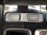フロント両席にはシートヒーターが付いています!寒い日に便利な装備ですね。