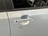 品質へのこだわり!フロアマットやシートなど車内をキレイに清掃し、ニオイや汚れなどを徹底的にクリーニングしてもらっております。室内はピカピカです☆