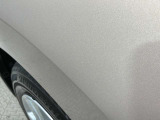 キズ、凹みは現状のままになります。