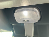 LEDルームランプがとっても明るい☆